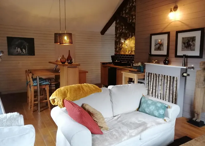 Le Gite Du Breux Face Semois Chassepierre Au 2 Eme Etage